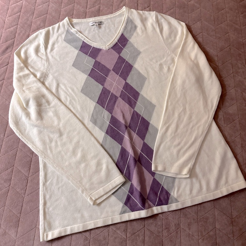 Croft & Barrow Sweater, off white in color